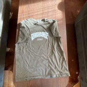 Cal-surf skate shop. Shop T